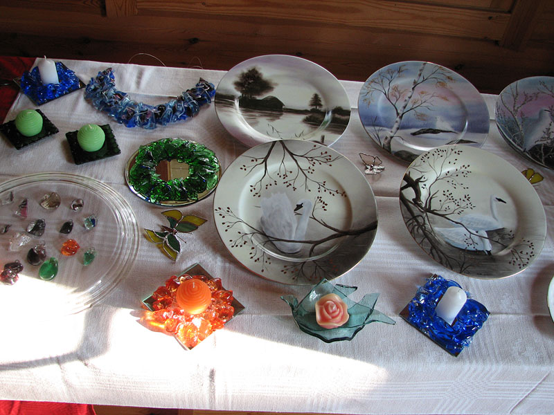 Käsityönäyttelyn helmiä kyläjuhlista 2008