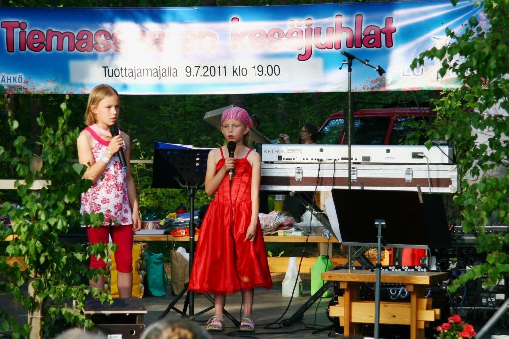 Kesäjuhla 2011 esiintyjät 
